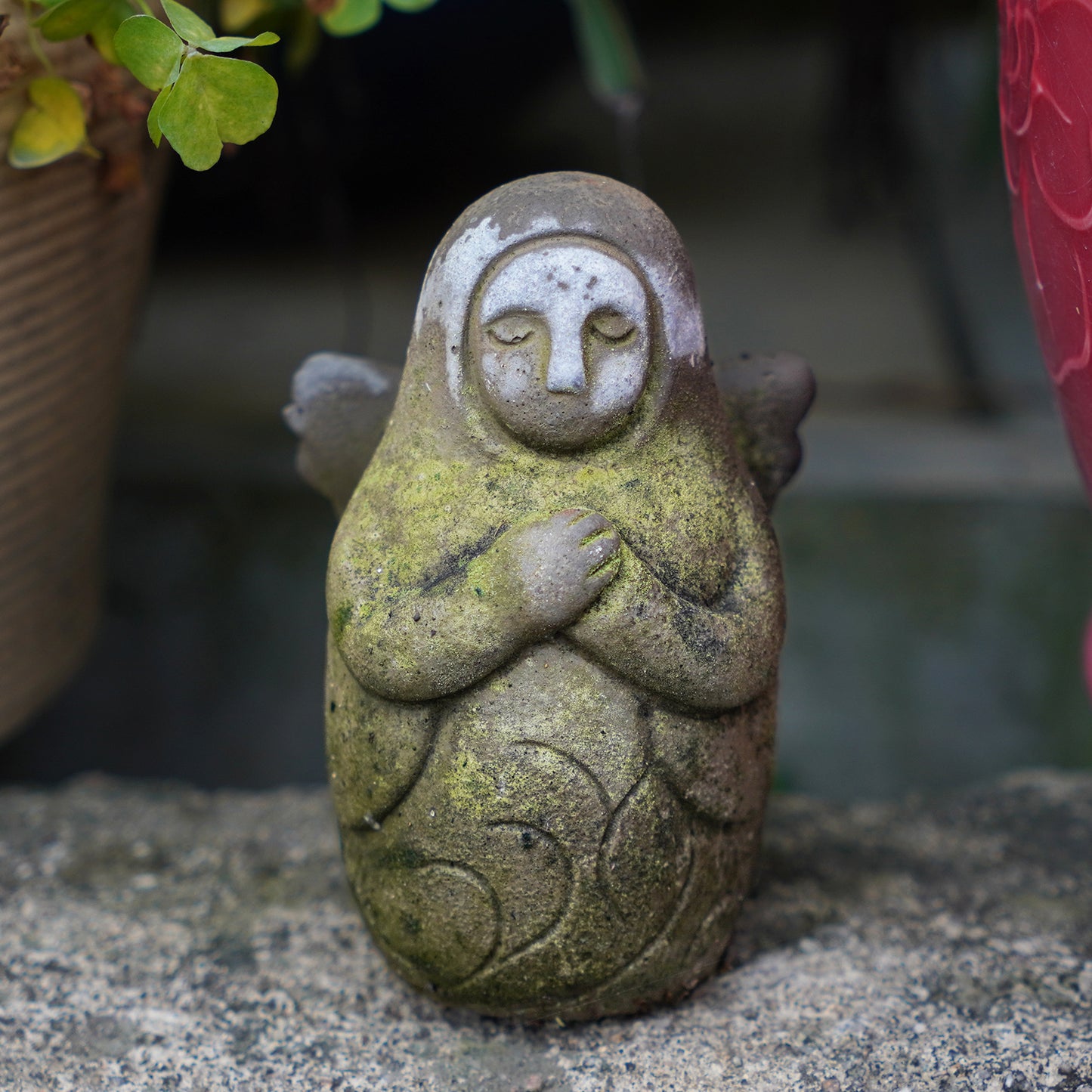 Legend of Zelda: Hylia Goddess Statue – Hand-Painted Cement Warrior Sculpture for Desk & Aquarium